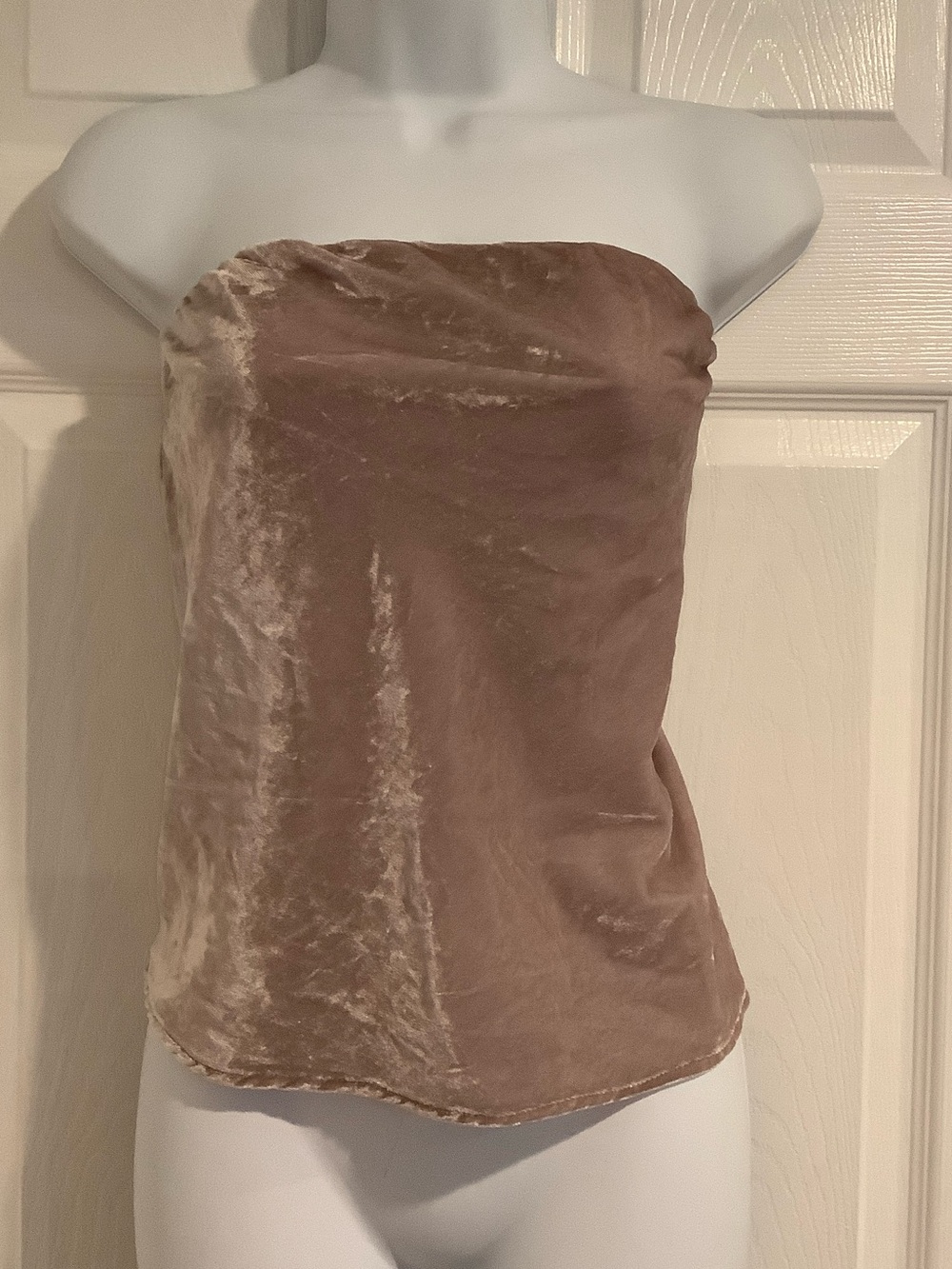 NWT ANTHROPOLOGIE Mauve Strapless Crushed Velvet Stretchy Shimmery Tube Top M